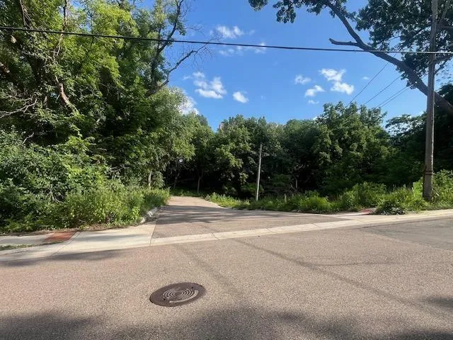 308 4th Street S Stillwater, MN 55082