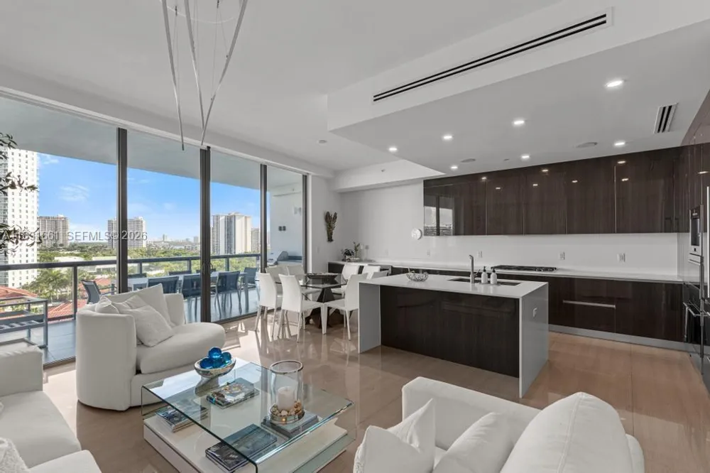 3250 NE 188th St #904 Aventura, FL 33180