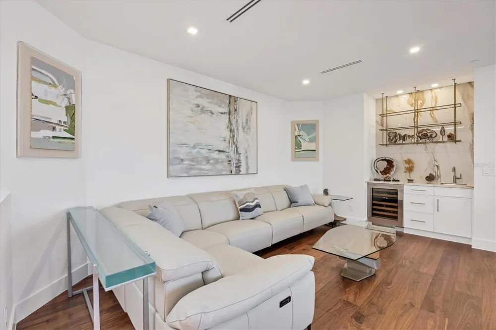 1211 GULF OF MEXICO DRIVE #1005 Longboat Key, FL 34228