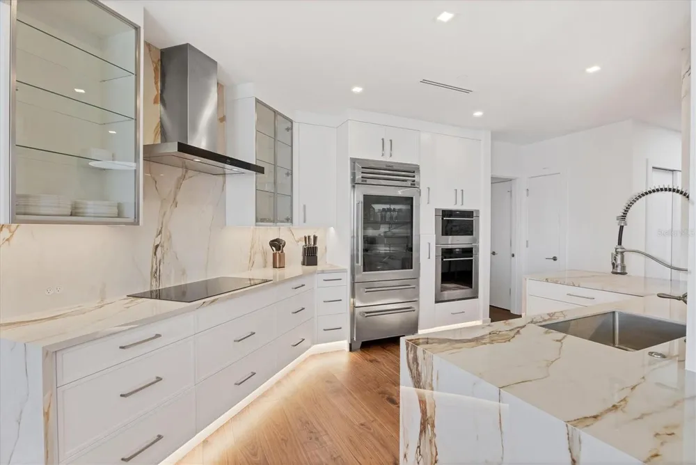 1211 GULF OF MEXICO DRIVE #1005 Longboat Key, FL 34228