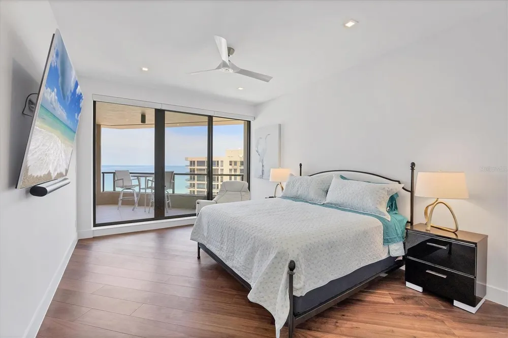 1211 GULF OF MEXICO DRIVE #1005 Longboat Key, FL 34228