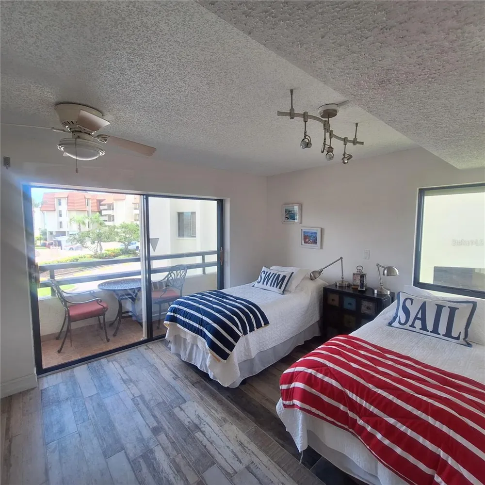 132 1ST STREET E #101 Tierra Verde, FL 33715