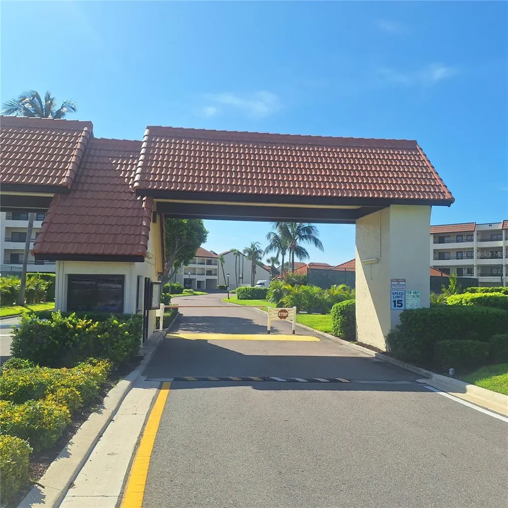 132 1ST STREET E #101 Tierra Verde, FL 33715