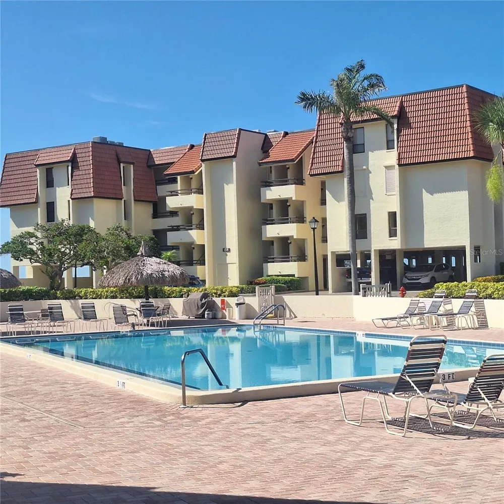 132 1ST STREET E #101 Tierra Verde, FL 33715