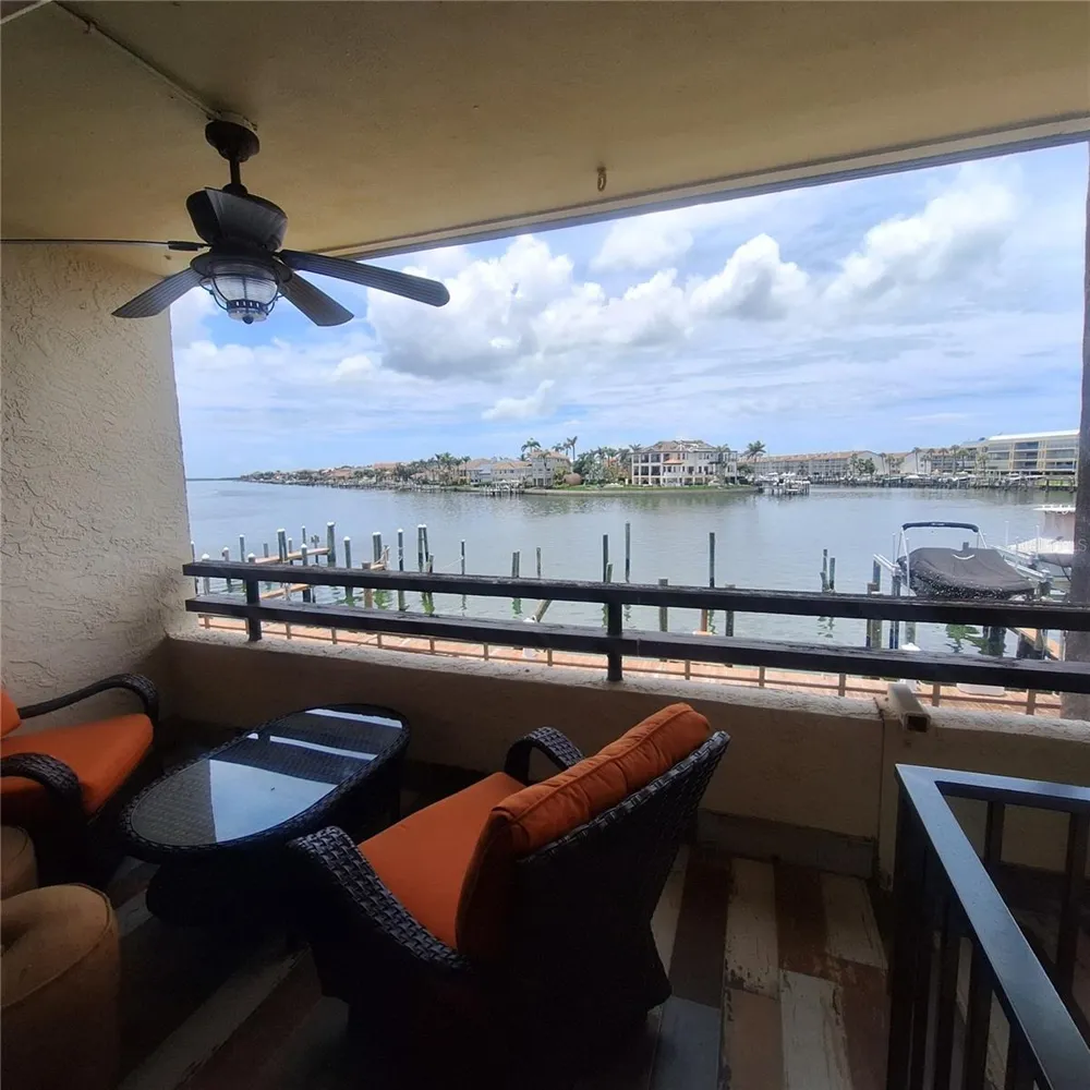 132 1ST STREET E #101 Tierra Verde, FL 33715