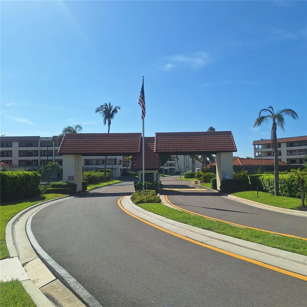 132 1ST STREET E #101 Tierra Verde, FL 33715