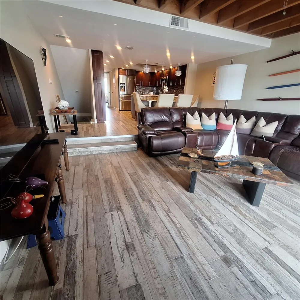 132 1ST STREET E #101 Tierra Verde, FL 33715