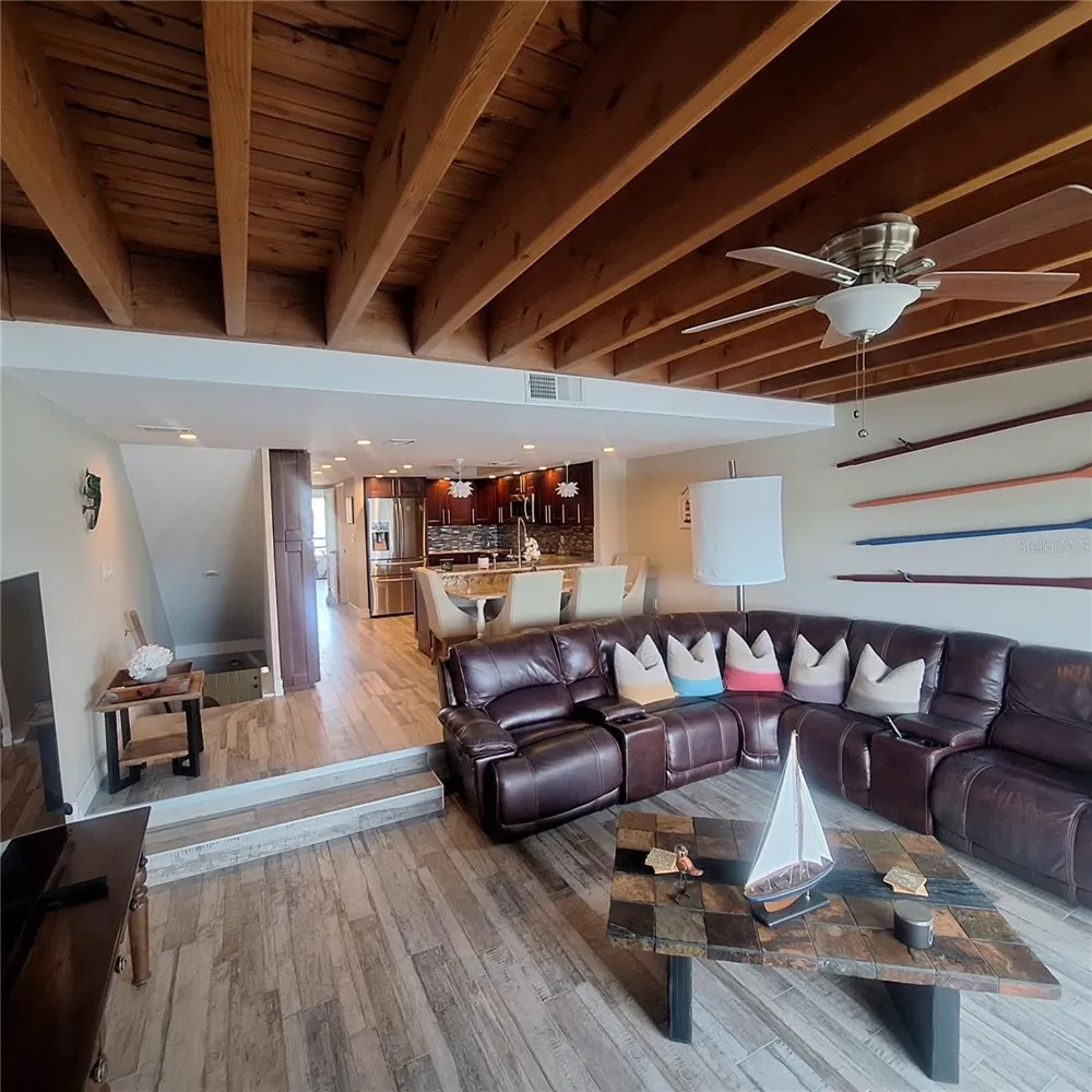 132 1ST STREET E #101 Tierra Verde, FL 33715