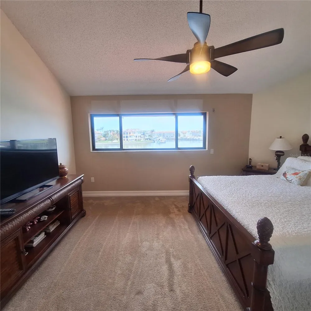 132 1ST STREET E #101 Tierra Verde, FL 33715