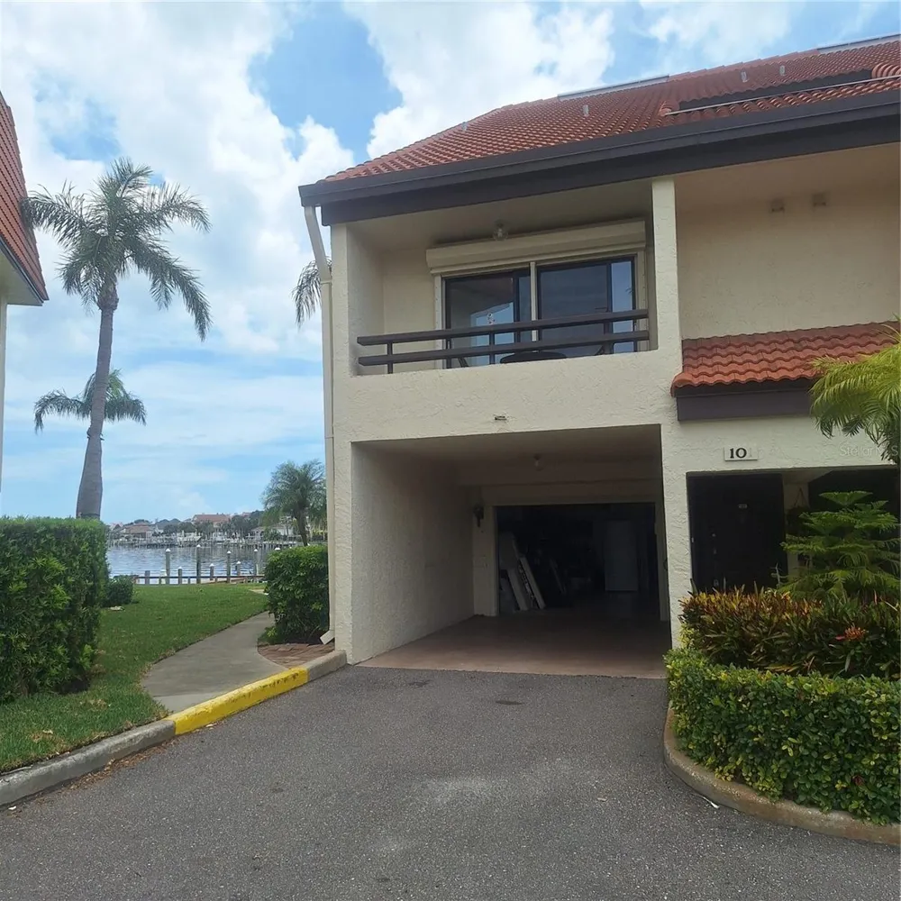 132 1ST STREET E #101 Tierra Verde, FL 33715