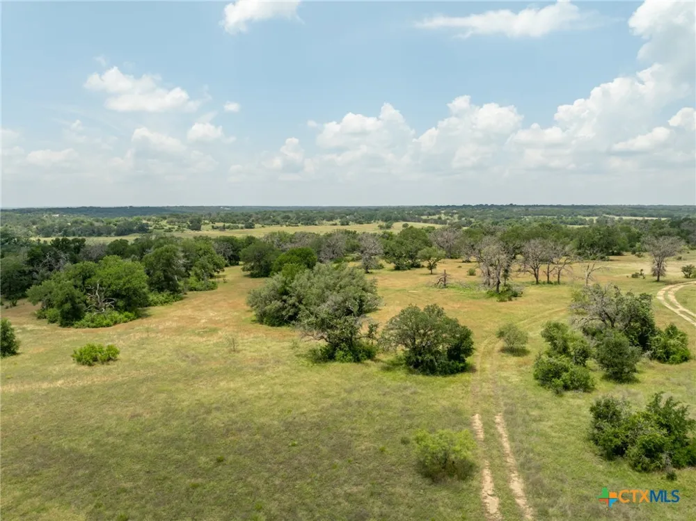 5315 Fm 932 Jonesboro, TX 76538