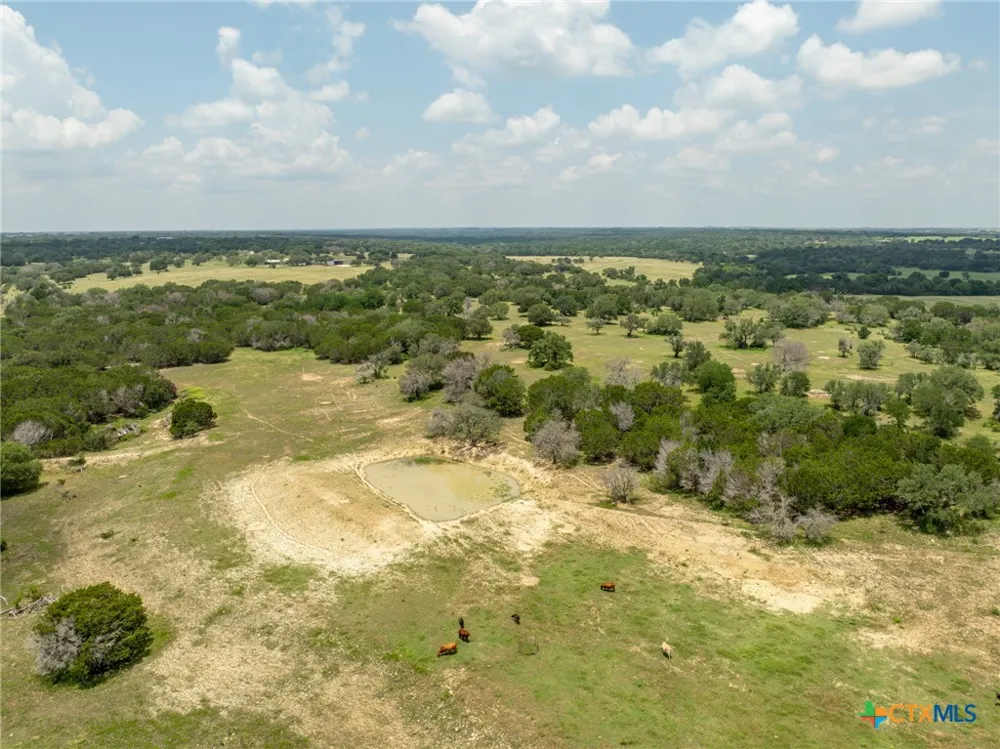 5315 Fm 932 Jonesboro, TX 76538