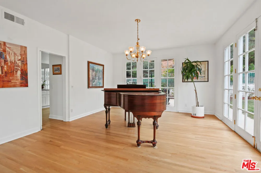 17175 Avenida De Santa Ynez Pacific Palisades, CA 90272
