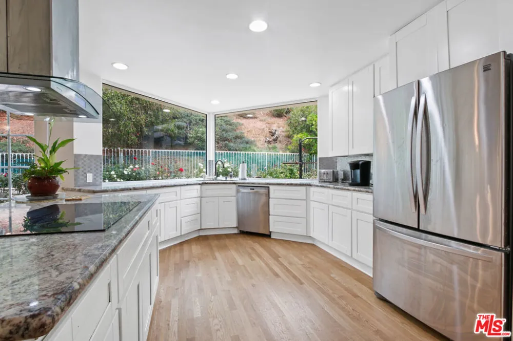 17175 Avenida De Santa Ynez Pacific Palisades, CA 90272