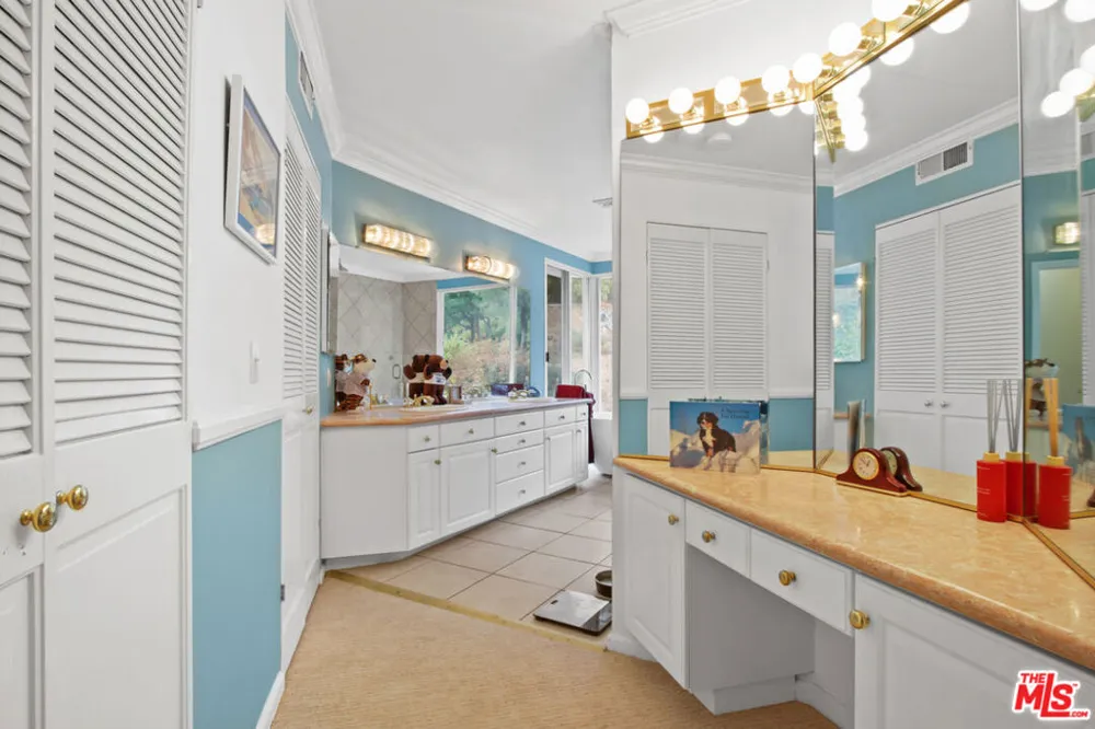 17175 Avenida De Santa Ynez Pacific Palisades, CA 90272