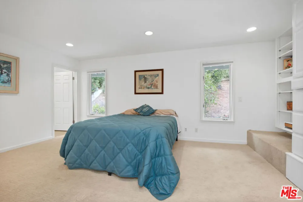 17175 Avenida De Santa Ynez Pacific Palisades, CA 90272