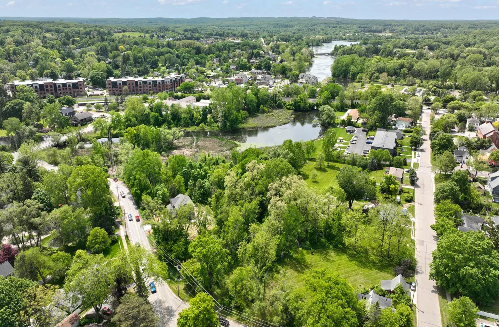 144 River Drive #D Milford, MI 48381