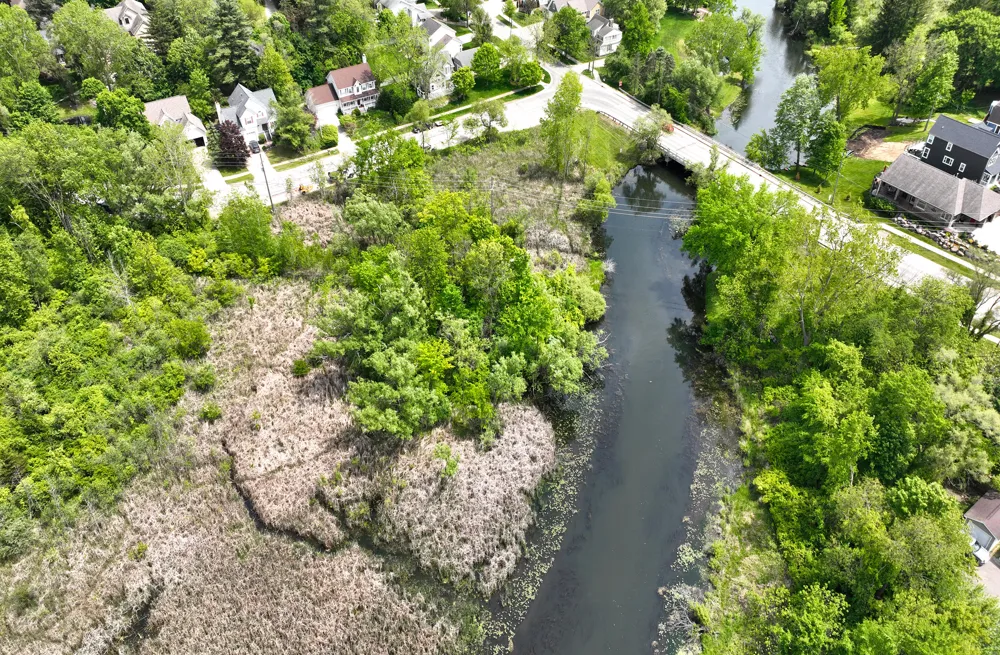 144 River Drive #D Milford, MI 48381