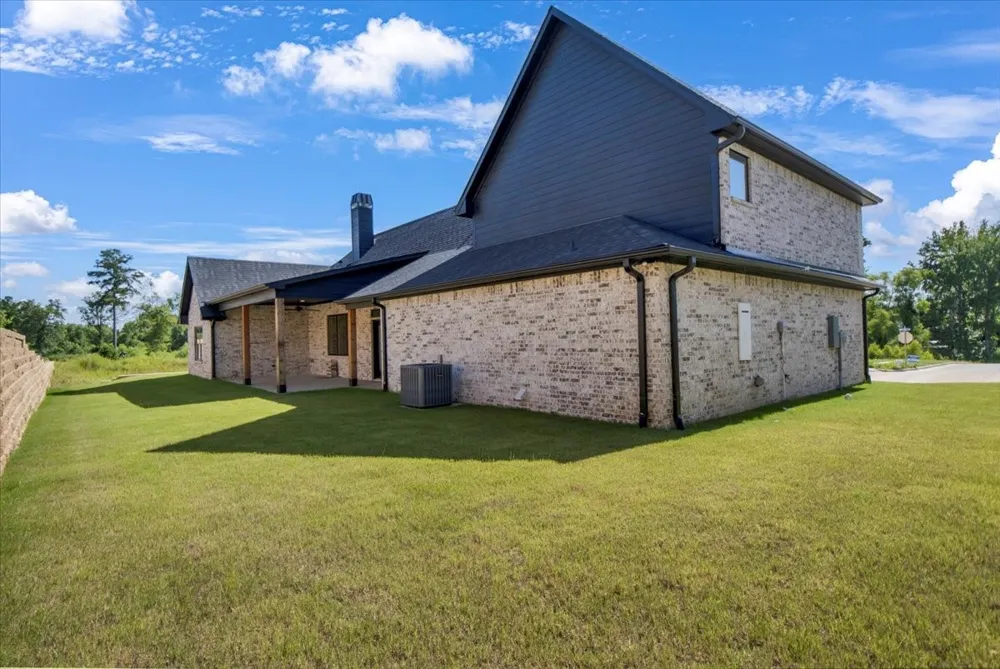1001 Mallard Drive Lindale, TX 75771