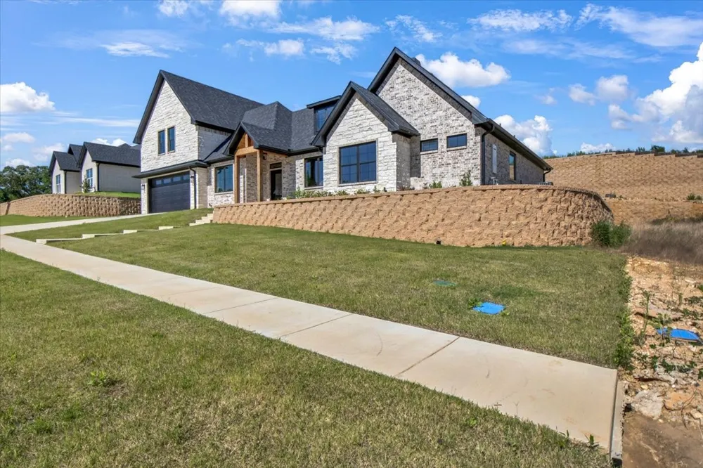 1001 Mallard Drive Lindale, TX 75771