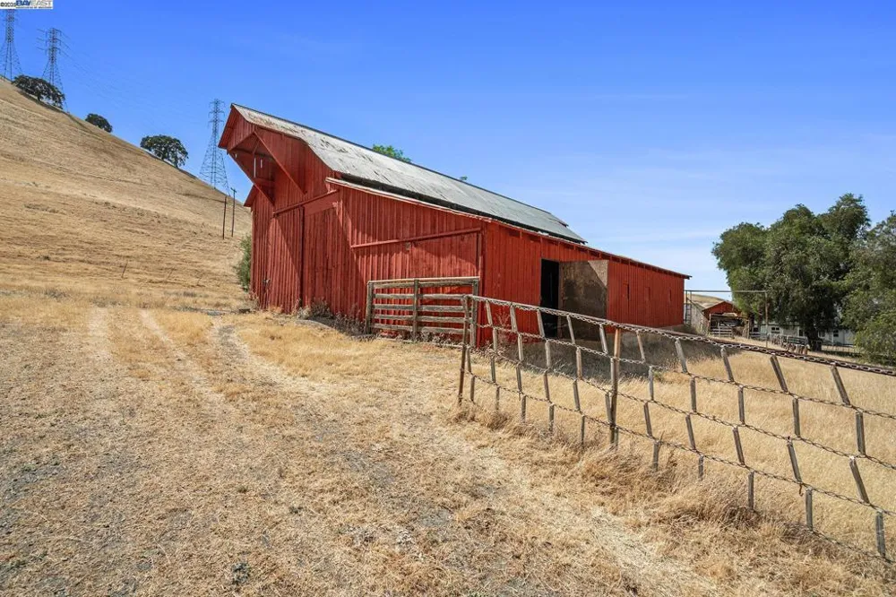 5799 Nortonville Pittsburg, CA 94565