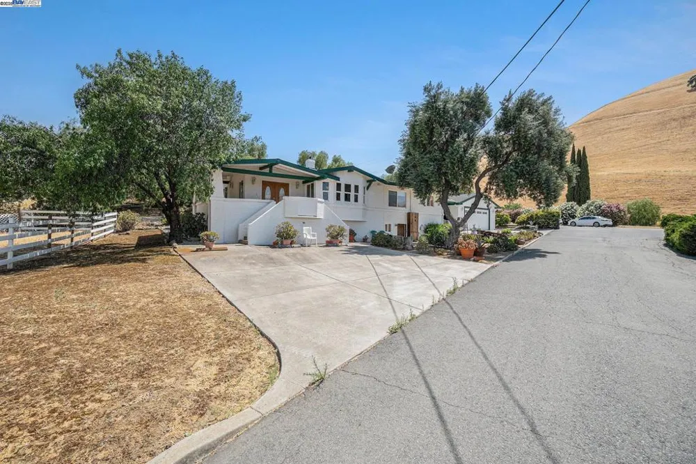 5799 Nortonville Pittsburg, CA 94565