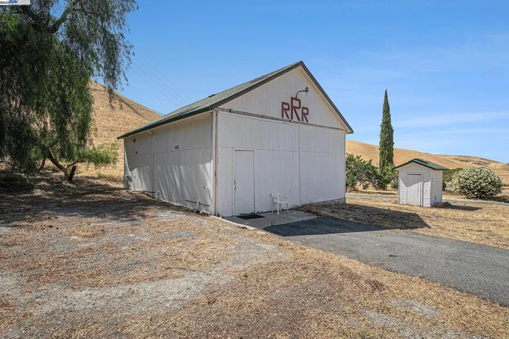 5799 Nortonville Pittsburg, CA 94565