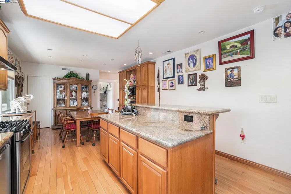 5799 Nortonville Pittsburg, CA 94565