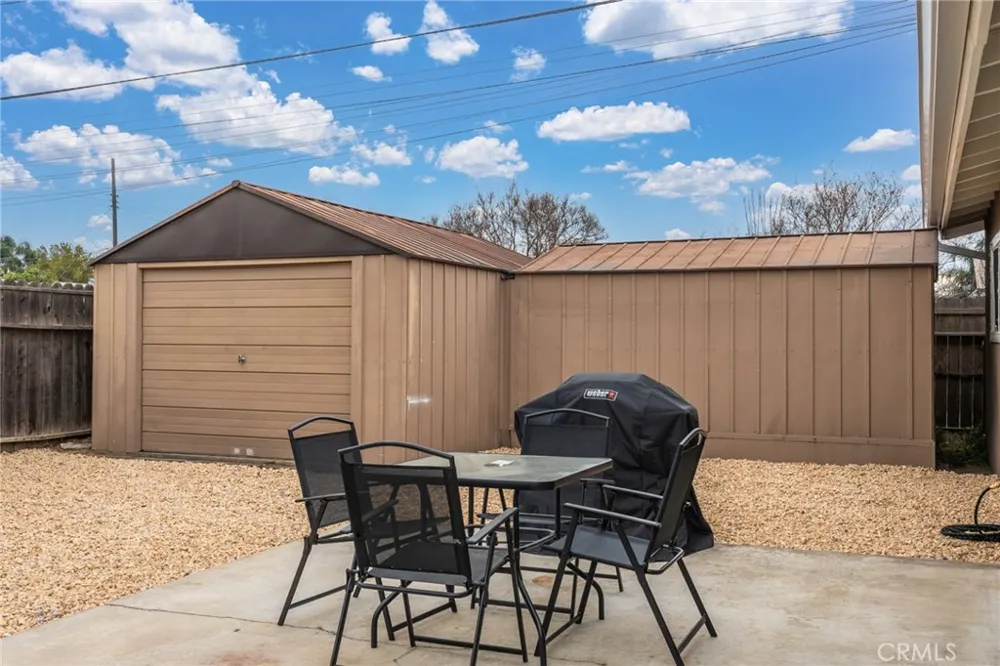 716 Orange Street Riverside, CA 92501