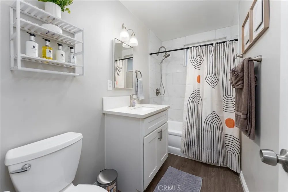 716 Orange Street Riverside, CA 92501