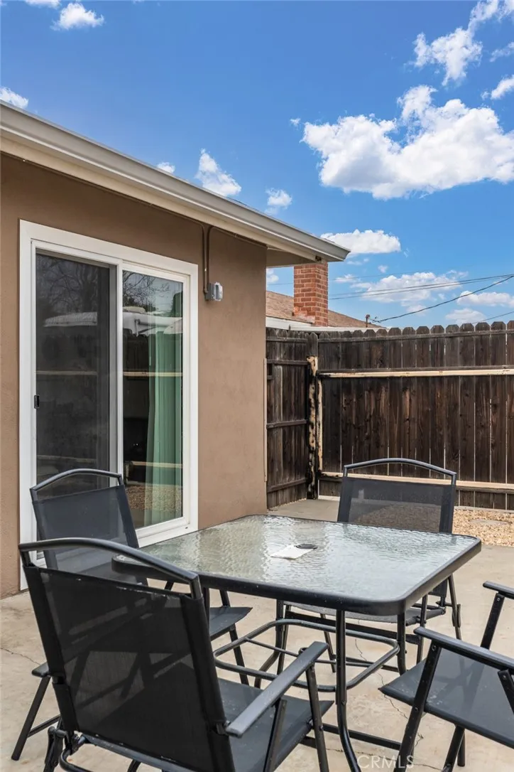 716 Orange Street Riverside, CA 92501