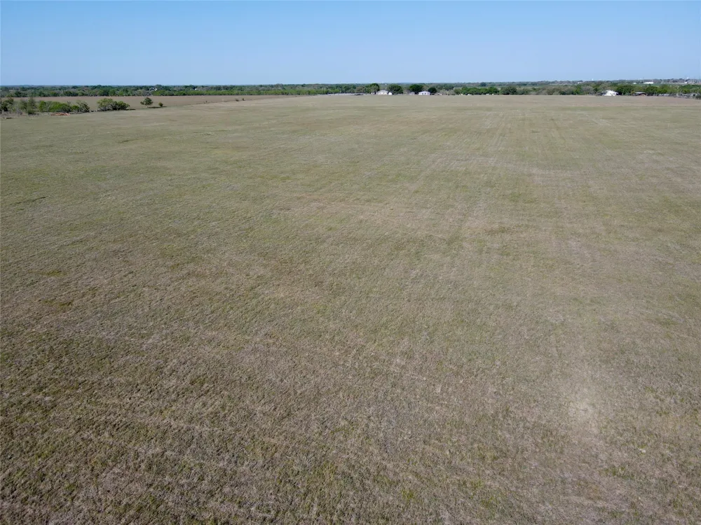 5 Hoffman Road Seguin, TX 78155