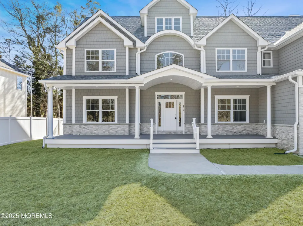 837 Naryshkin Way Toms River, NJ 08753