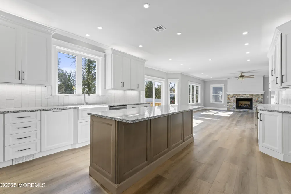 837 Naryshkin Way Toms River, NJ 08753