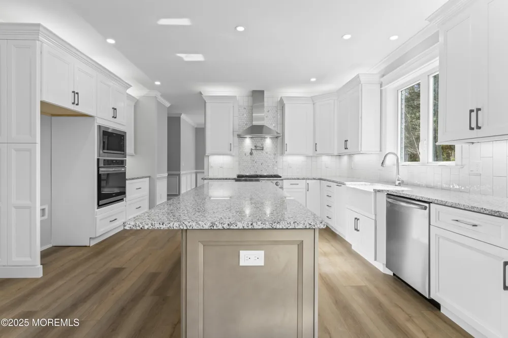 837 Naryshkin Way Toms River, NJ 08753