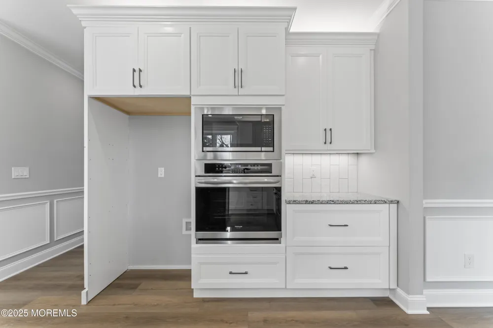 837 Naryshkin Way Toms River, NJ 08753
