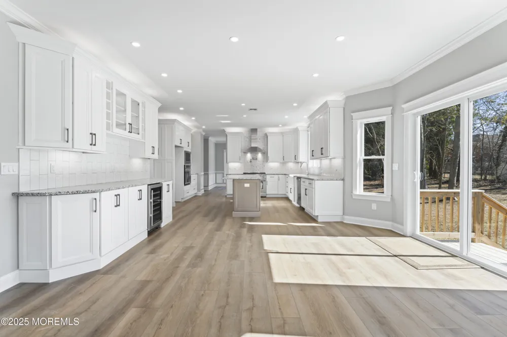 837 Naryshkin Way Toms River, NJ 08753