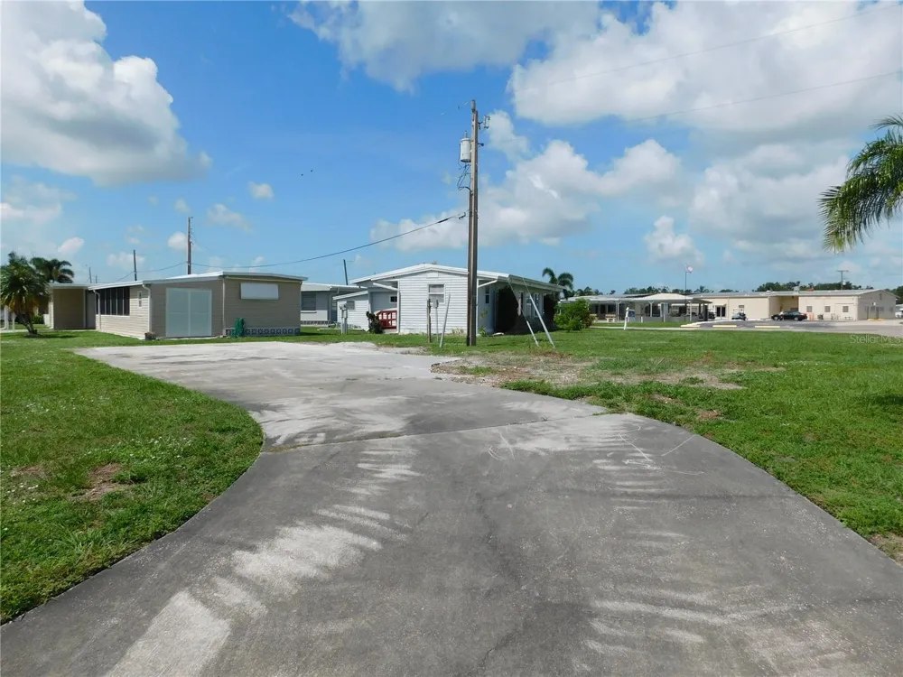 1205 43RD AVENUE DRIVE E Ellenton, FL 34222