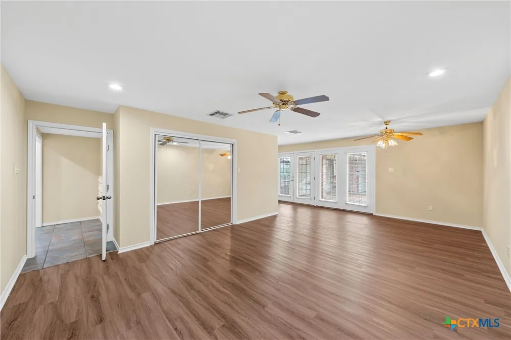 8216 Teakwood Drive Woodway, TX 76712