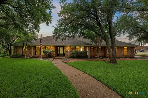 8216 Teakwood Drive