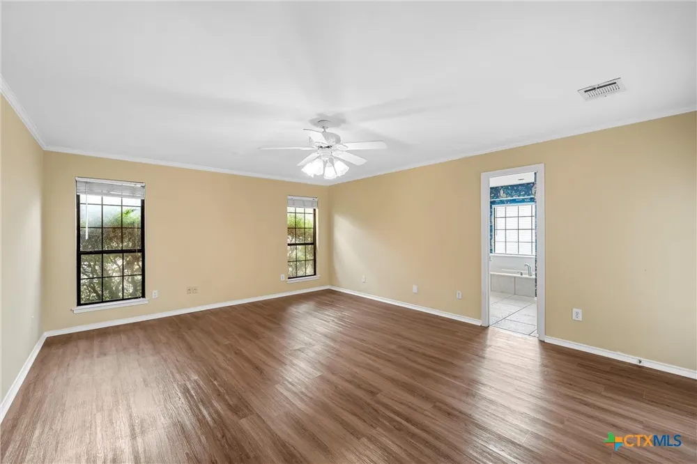 8216 Teakwood Drive Woodway, TX 76712
