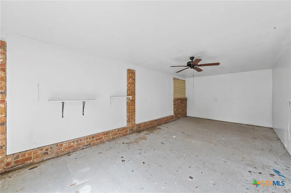 8216 Teakwood Drive Woodway, TX 76712