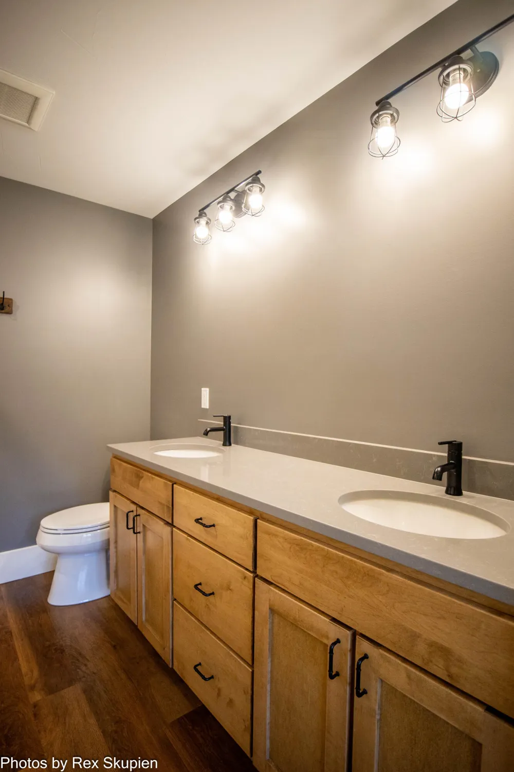 17090 Kenowa Avenue Kent City, MI 49330
