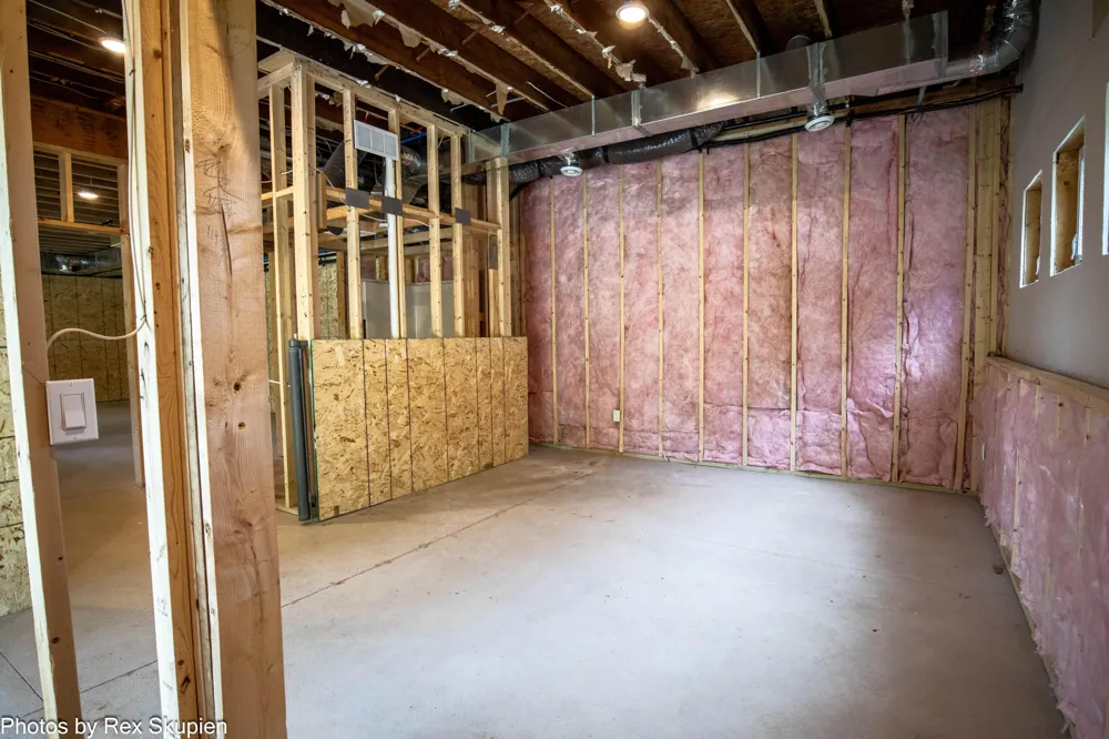 17090 Kenowa Avenue Kent City, MI 49330