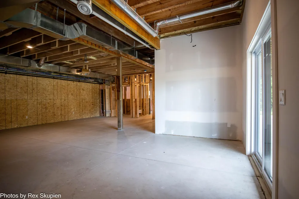 17090 Kenowa Avenue Kent City, MI 49330