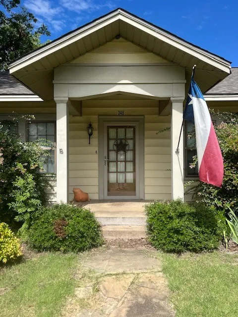 248 S Jacobs Street Albany, TX 76430