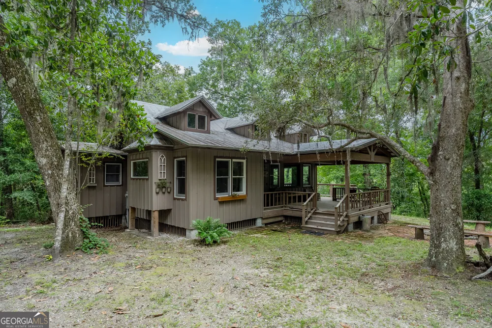 1360 Douglas Fish Camp RD White Oak, GA 31568