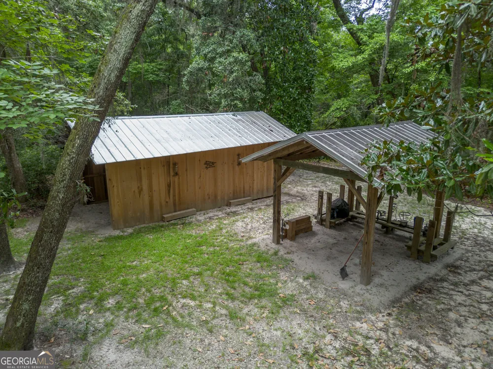 1360 Douglas Fish Camp RD White Oak, GA 31568