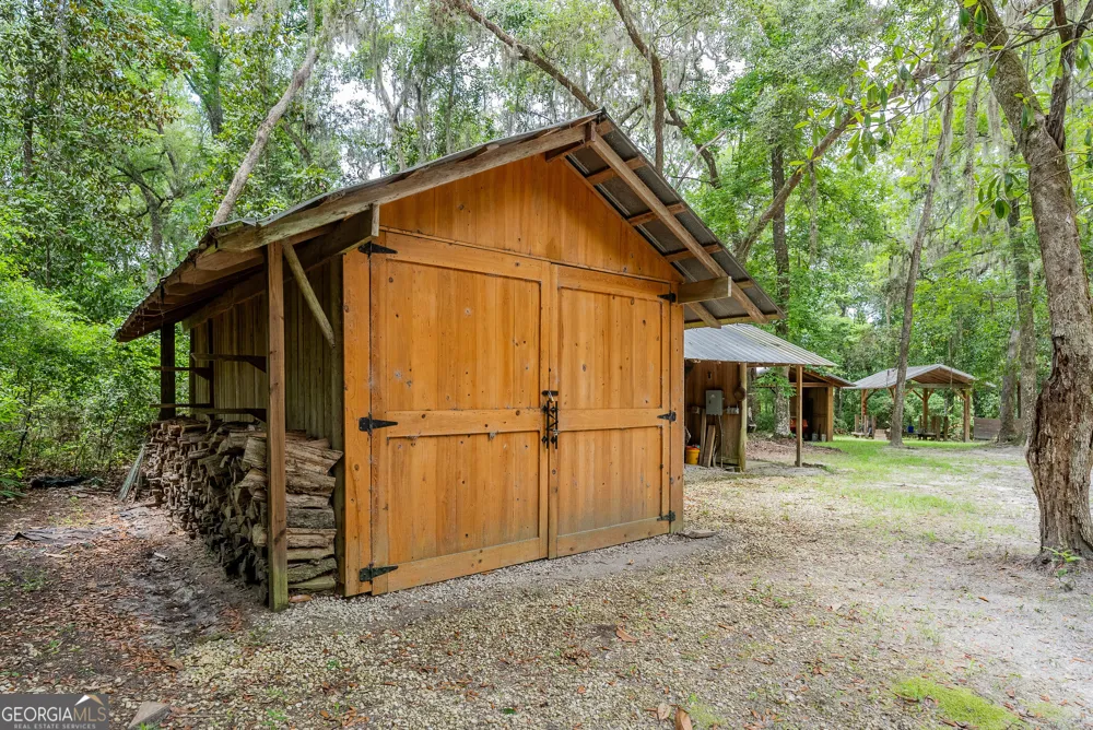 1360 Douglas Fish Camp RD White Oak, GA 31568