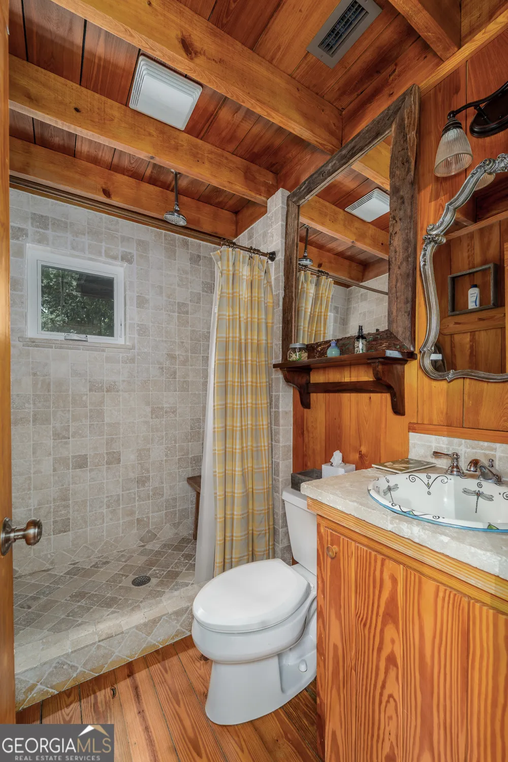 1360 Douglas Fish Camp RD White Oak, GA 31568
